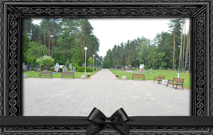 Могила Л. Л. Борткевича на Восточном кладбище в Минске