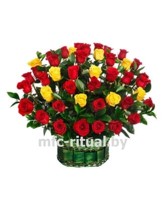 Траурная корзина «Красная и желтая роза»